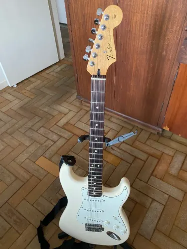 Guitarra Fender Mexicana Strato - Não aceito troca