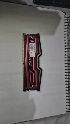 Memória Ram Adata XPG Dazzle, LED Vermelho, 8GB, 2400MHz, DDR4, CL16 - AX4U2400W8G16-SRD