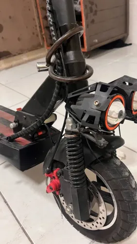 patenete eletrico em perfeito funcionamento