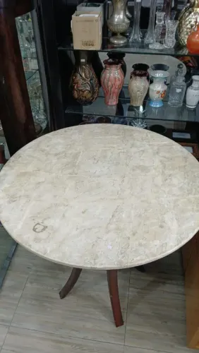 Retirar jardim miriam vendo mesa granito 90 centímetros pés madeira maçiça ótima mármore