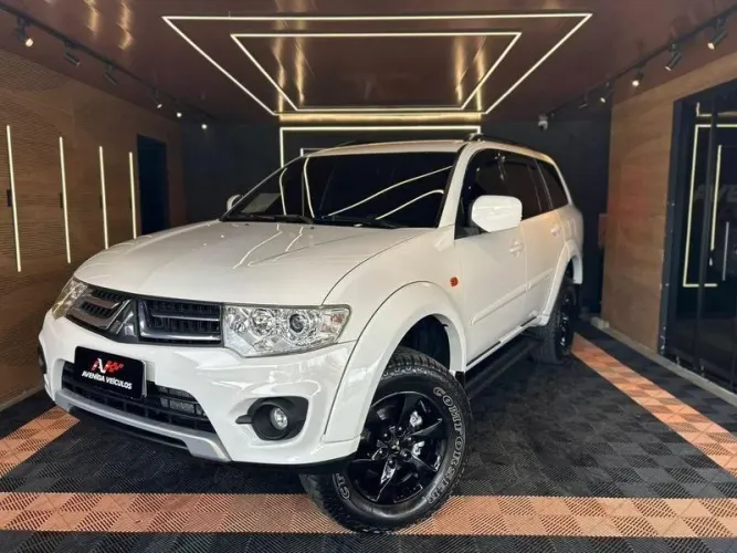 Mitsubishi Pajero Dakar 3.2 4X4 T.i. Dies. 5P Aut. 2014