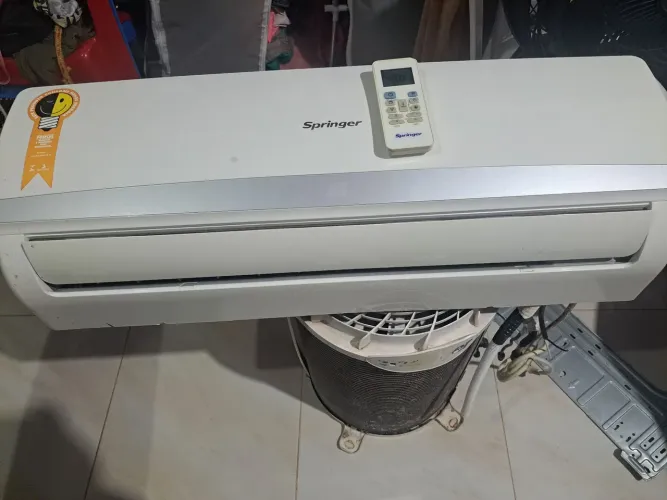 Vendo essa central de ar condicionado 12 mil btus