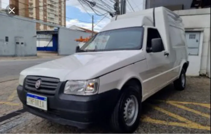 Frete fiorino bau