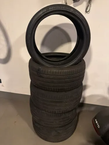 Pneu aro 19 Delinte 235/35/19