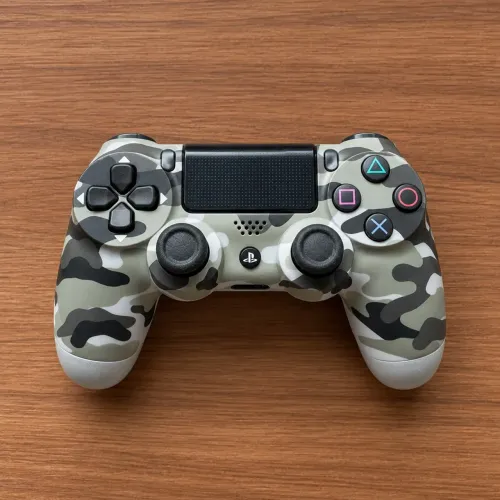 Controle sem fio PlayStation 4 verde camuflado