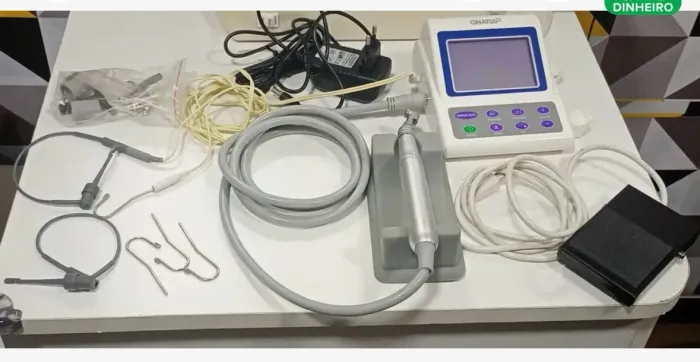 Vendo motor endodôntico com localizador