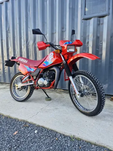Dt 180z 1993