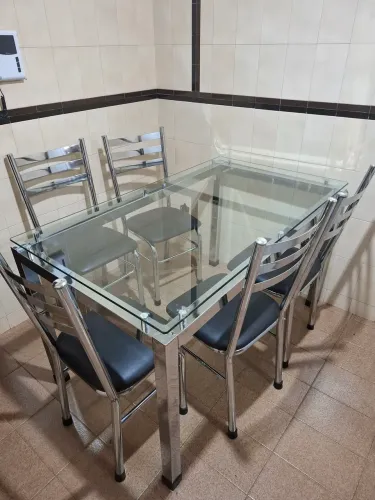 Mesa de vidro cromada