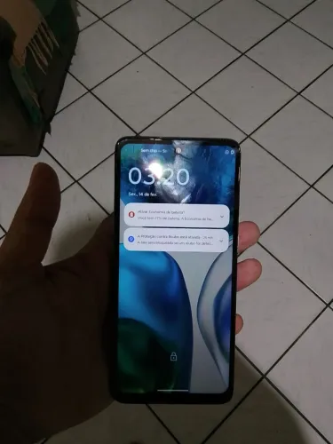 Moto G52