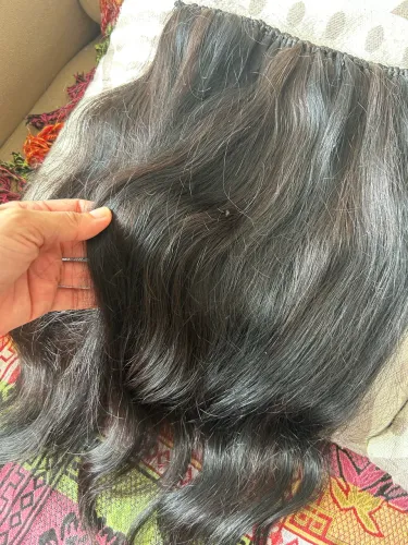 Mega hair ( cabelo humano )