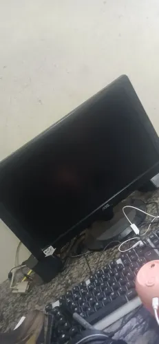 Vendo Monitor 100 , também troco em fonte de pc