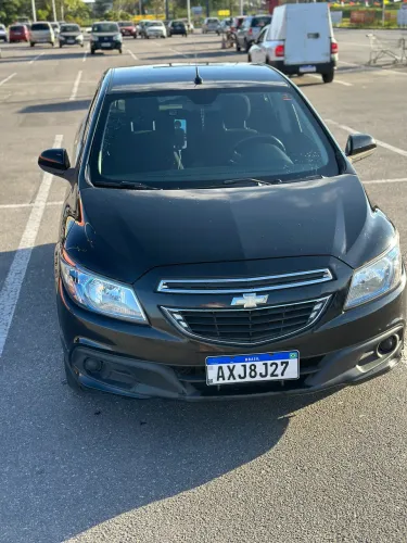 Chevrolet Onix Hatch LT 1.4 8V Flex Power Aut. 4P 2014