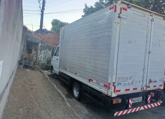 Caminhão iveco daily 4013