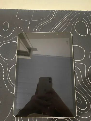 PODE LEVAR!!! IPAD 9ª geração/ OTIMAS CONDIÇÕES