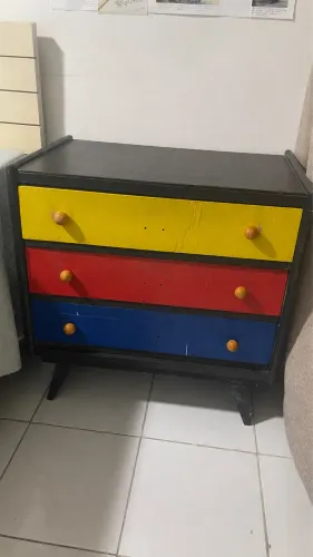 Cômoda Retrô de madeira