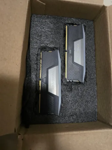Memória RAM 32GB DDR5 6200 Corsair RGB - Gamer AM5 Intel