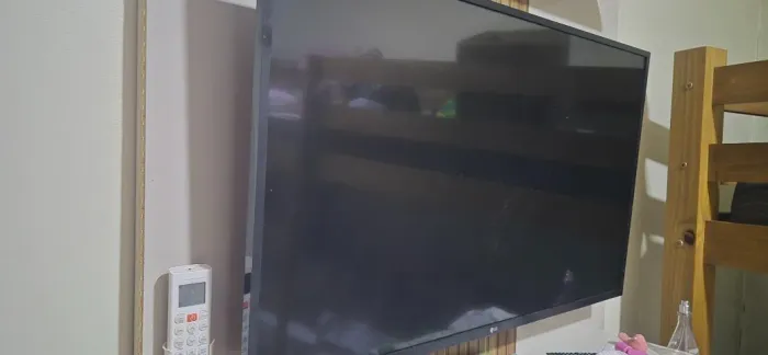 Smart TV LG 43" tela não liga
