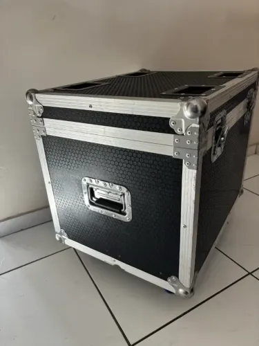 Hard case baú com rodinhas 62cm x 48cm x 50cm