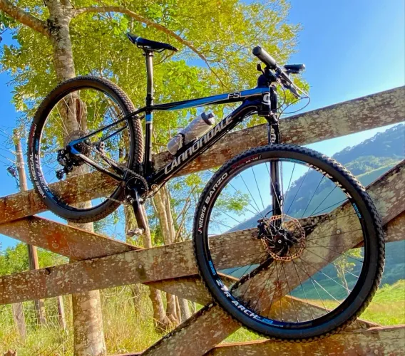 Bicicleta Cannondale Lefty Carbon