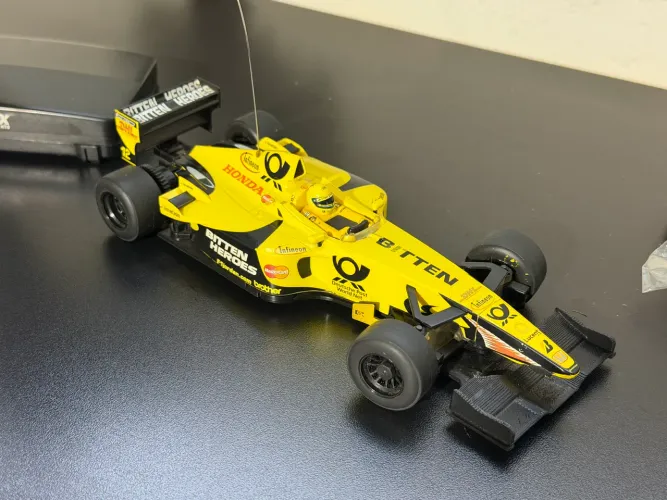 Automodelo Kyosho Mini-Z Fórmula 1 - Elétrico escala 1/28