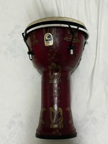 Tambor Djembe Toca 9,5 polegadas em ótimo estado