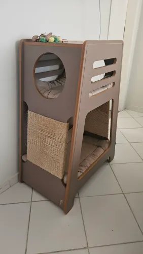 Casa Arranhador para Gatos Tommy WT - Excelente Estado