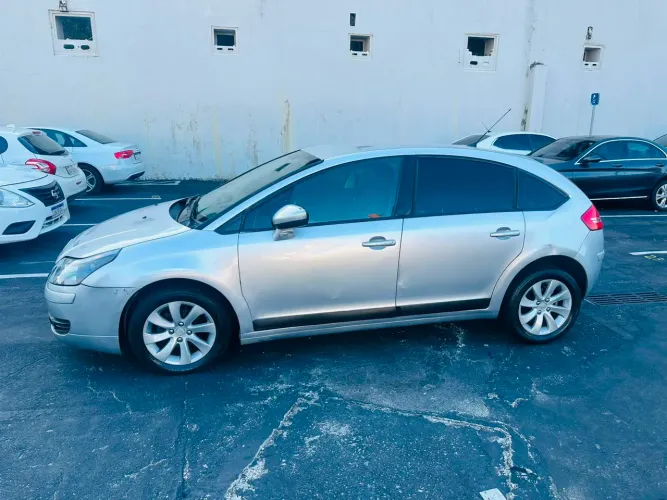Citroen C4 GLX 1.6 Flex 16V 5P Mec. 2011