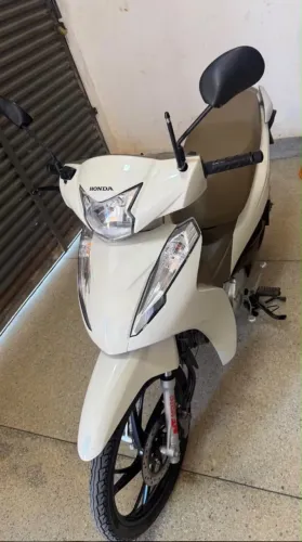 HONDA BIZ 2024 - COMPLETA E MUITO CONSERVADA!
