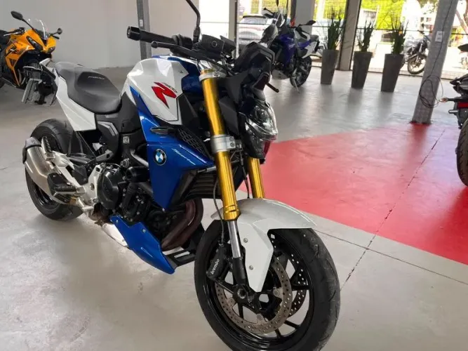 BMW F900 R SPORT PLUS 2024