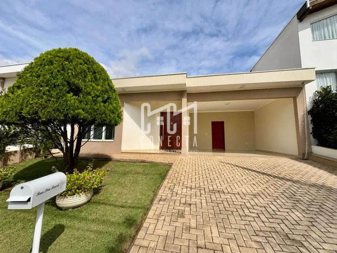 Casa térrea à venda com 3 suítes no condomínio Portal dos Ipês em Indaiatuba/SP