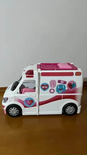 Ambulância da Barbie