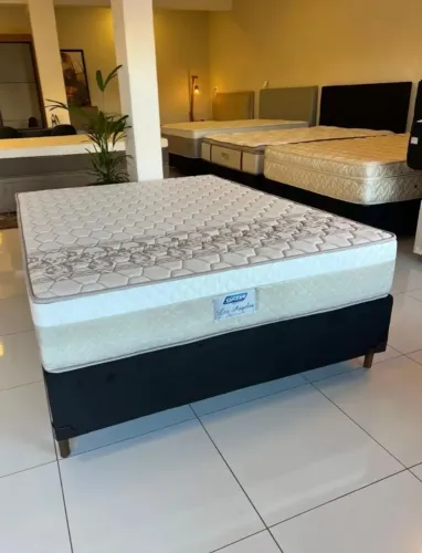 Cama casal tamanho padrão especial