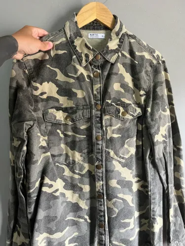 Jaqueta camuflada G