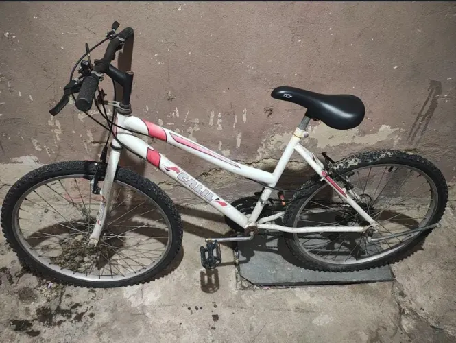 Vendo bicicleta pra sair logo!