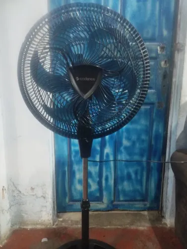 Ventilador de pé