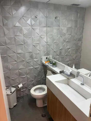 Sala Comercial para Alugar na Av. Rouxinol 40m² com 2 Vagas e Sala de Reunião