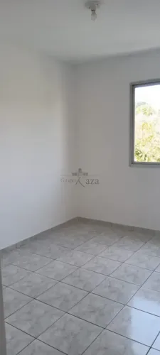 Imóvel para aluguel possui 55 metros quadrados com 2 quartos