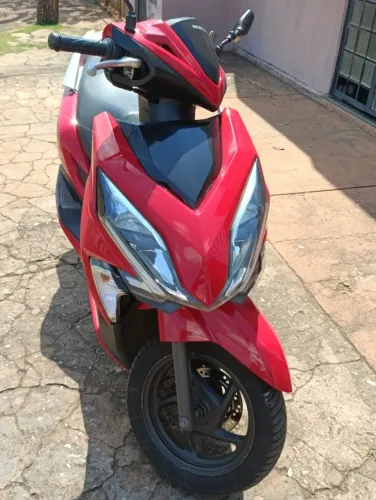 Honda elite 125 moto bem conservada