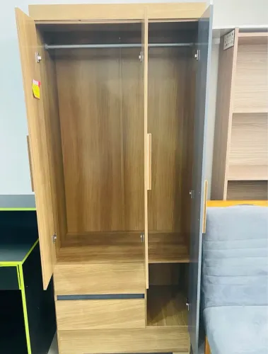 Guarda roupa 3 portas novo