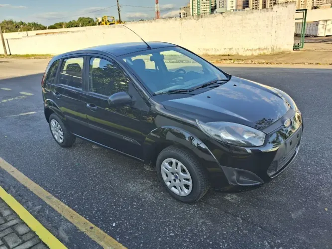 Ford Fiesta 1.0 Rocam SE Plus Hatch 8V Flex 4P Manual 2013