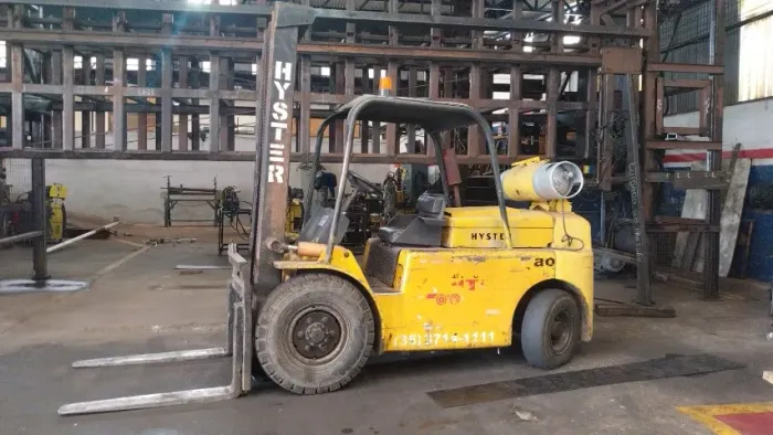 Empilhadeira hyster H70J - 3500 kg - 4,5 mts altura