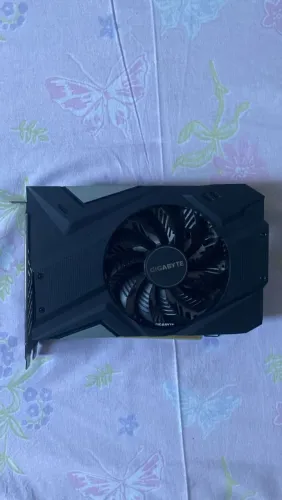 Placa de vídeo GTX 1650 super
