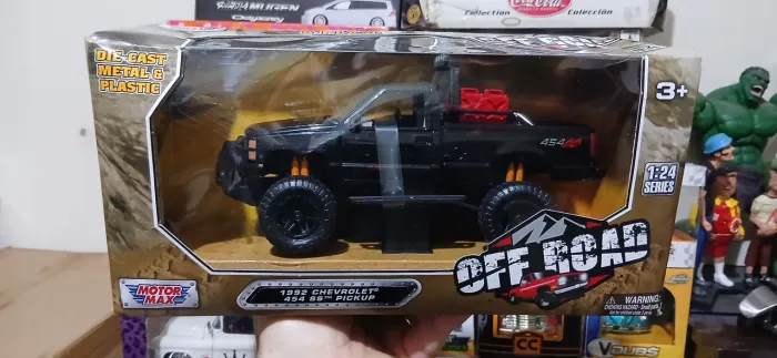 Miniatura Chevrolet Pick-up off rod 1/24