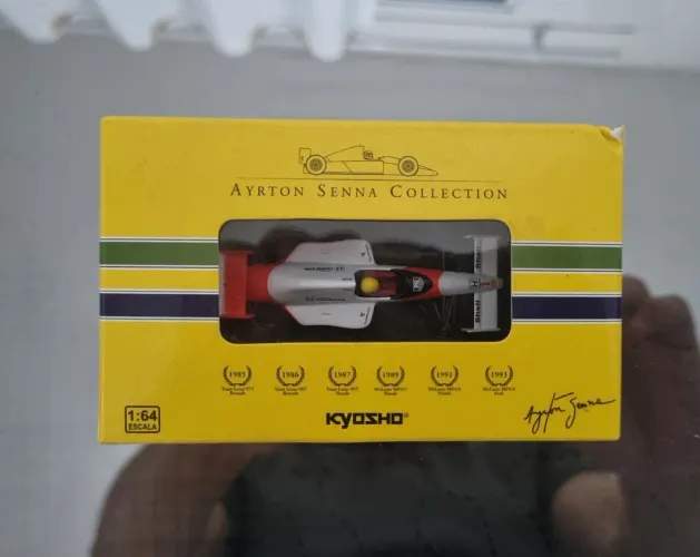 Mclaren MP4/6 Senna 1991 Kyosho 1/64