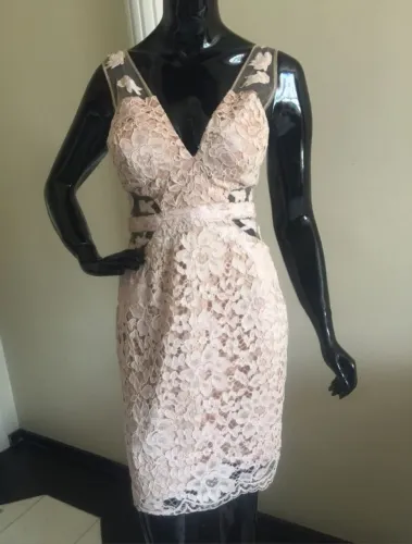 Vestido festa MIDI rosê 36/38 , marca caos , com renda e tule