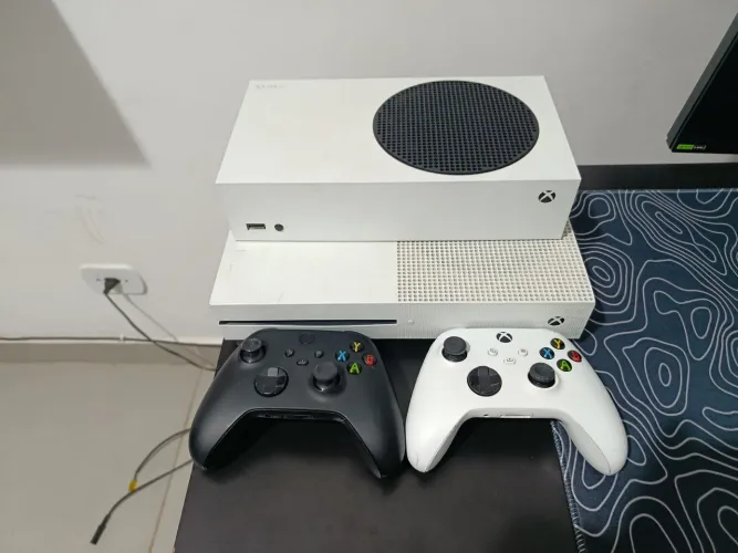 Xbox Series S 500 GB e Xbox One S 1TB
