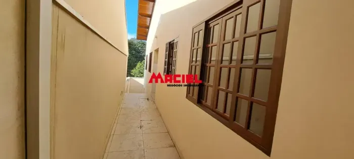 Imóvel para aluguel possui 150 metros quadrados com 2 quartos