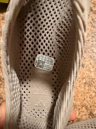Tênis adidas 