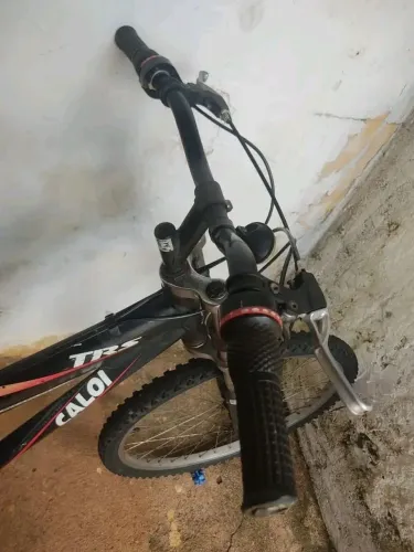 Bicicleta ótimo pra trabalhar 