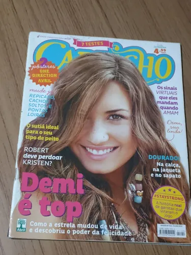 REVISTA CAPRICHO DEMI LOVATO COM PÔSTERS DE 1D E AVRIL LAVIGNE 